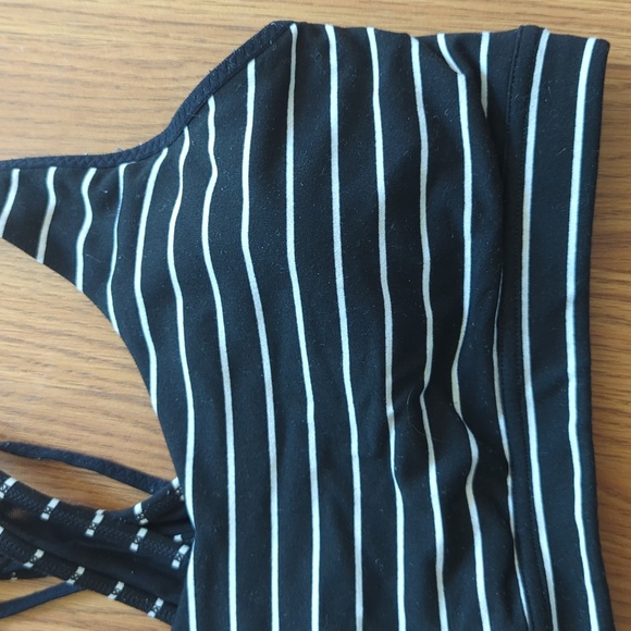 [Athleta] Transcendence Criss Cross Sports Bra - Picture 3 of 7